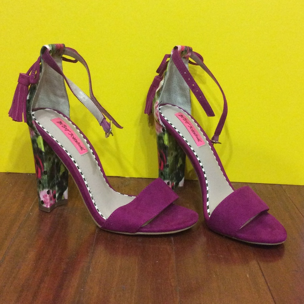 Fuschia Suede Betsey Johnson Hi-heel Sandals